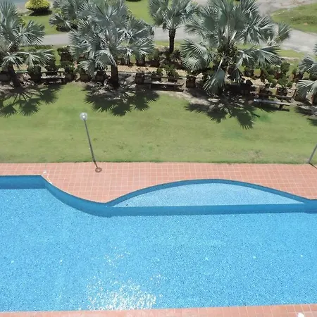 Marina Island Seaview Homestay Lumut Exterior photo